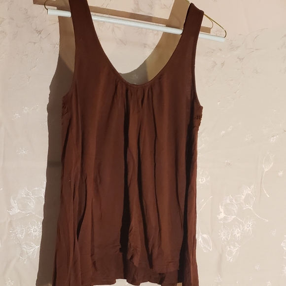 Lace Corner Tank Top - Picture 3 of 3